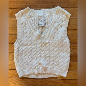 Abercrombie & Fitch Women's white V-Neck Sweater Vest